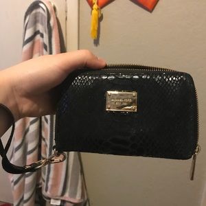 Micheal kors wallet